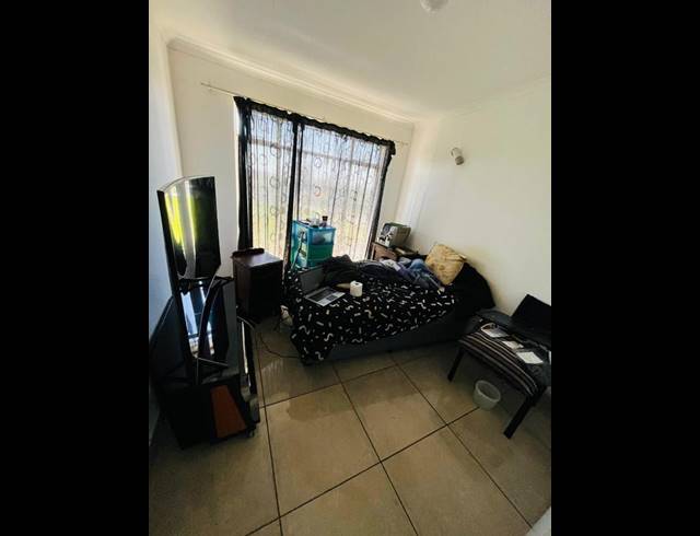12 BEDROOM HOUSE FOR SALE IN PRIMROSE